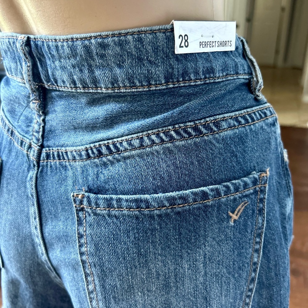 NWT William Rast Distressed Denim Shorts - Picture 7 of 10